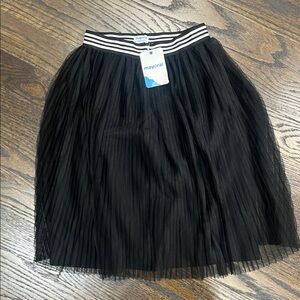 Elegant Black Pleated Skirt